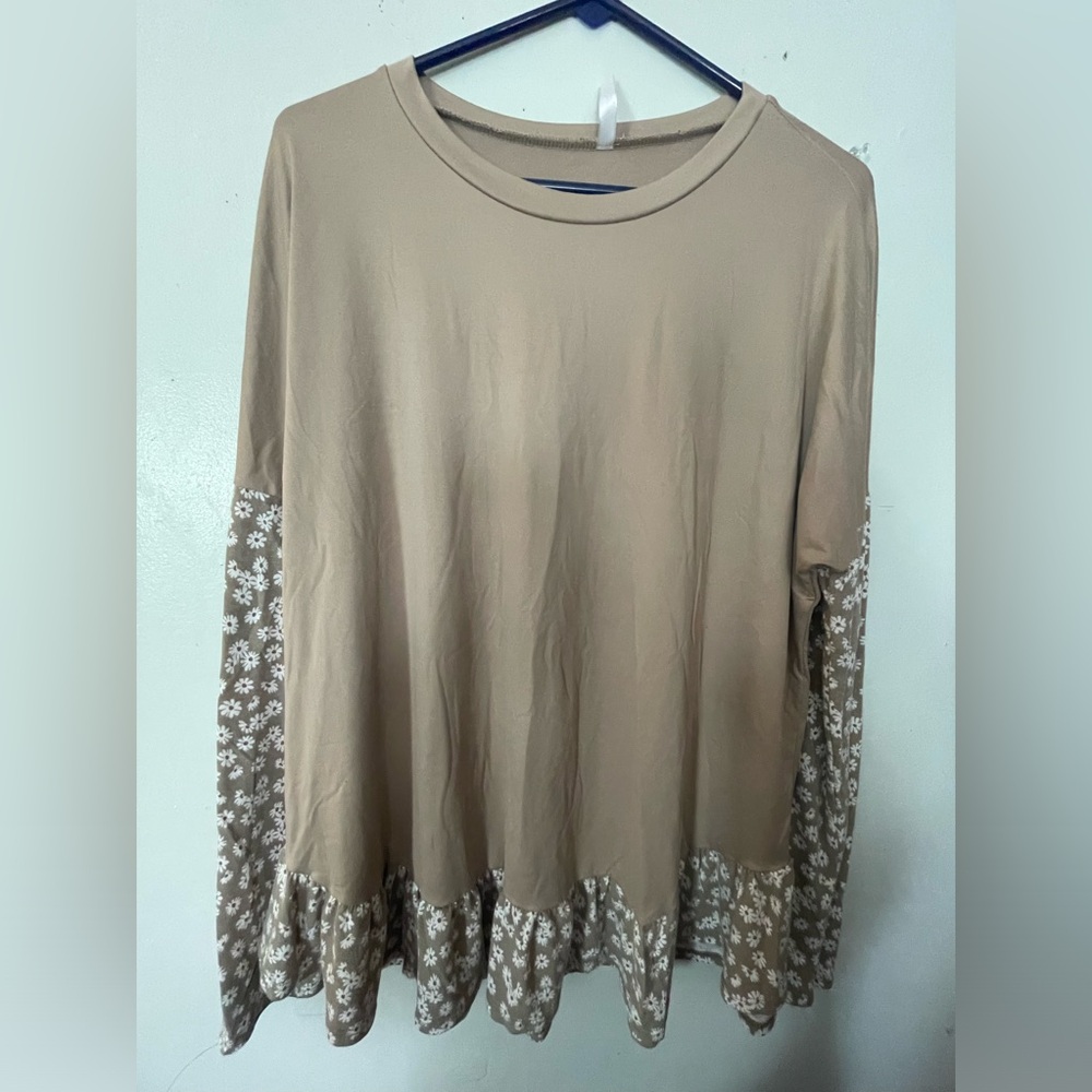 Long sleeve top by Watermelon sz 2X